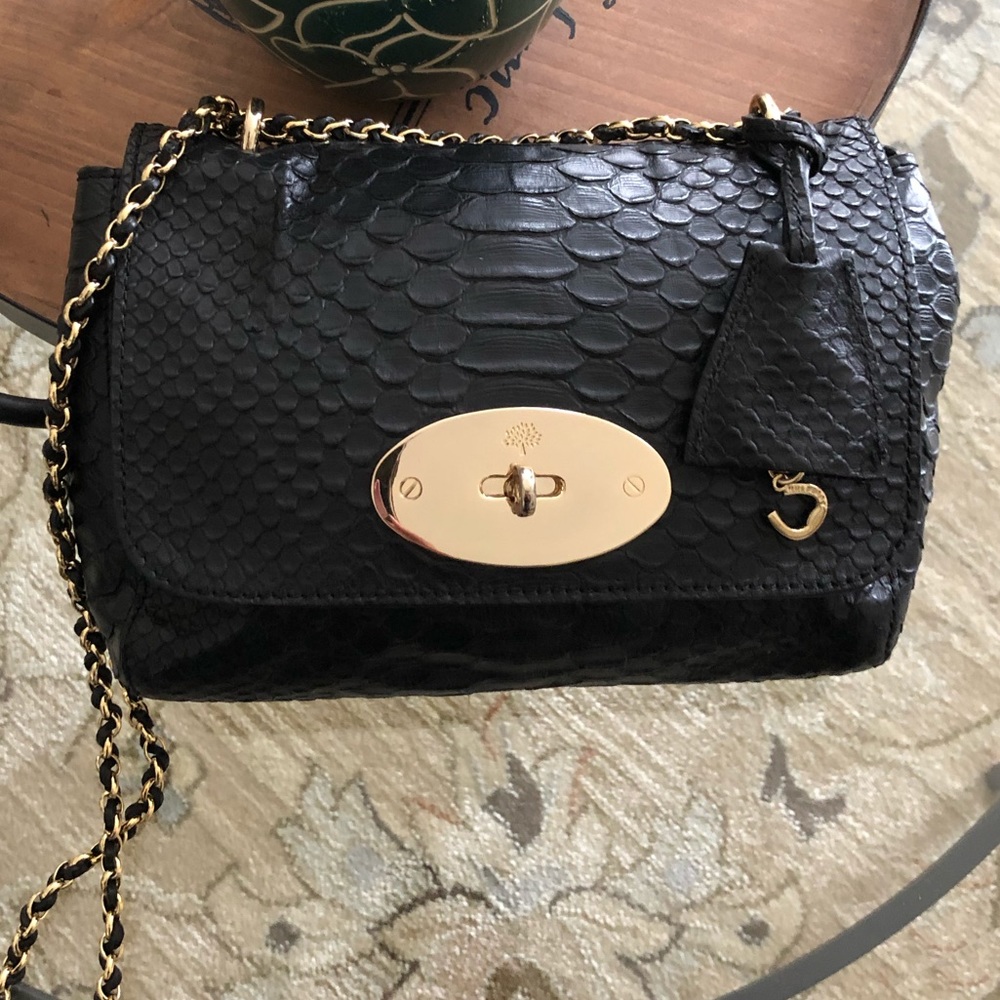 Mulberry Silky Snake Lily- Black Snakeskin